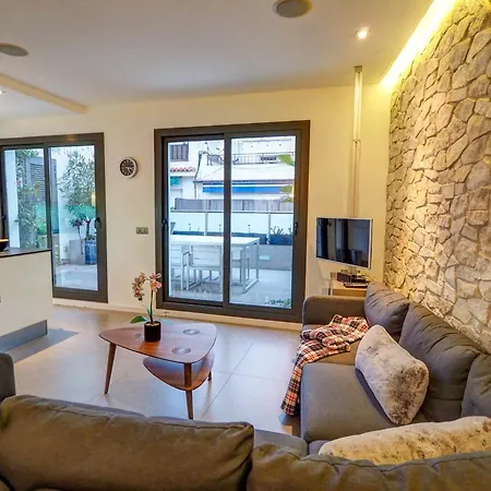 Chic By Hello Homes Sitges