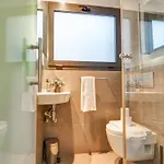 Chic By Hello Homes *